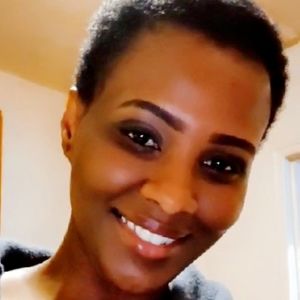 Meet your Posher, Elizabeth